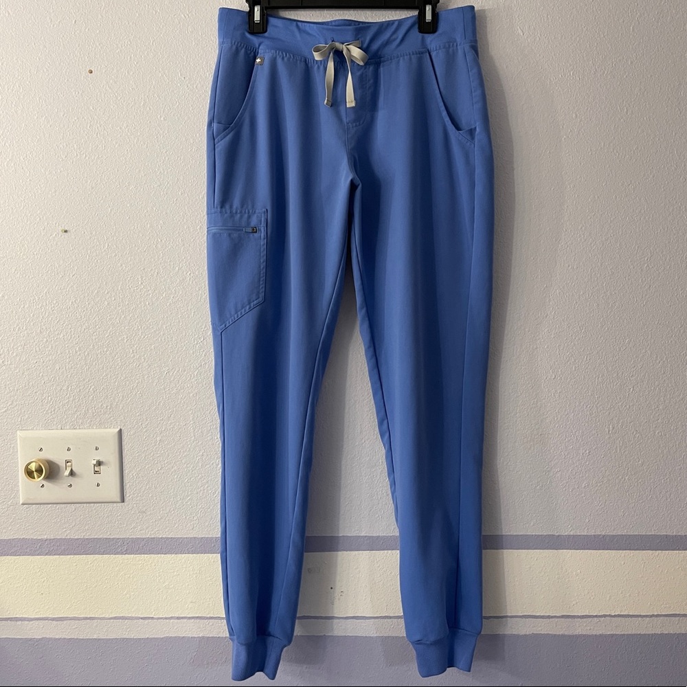 FIGS | Zamora Jogger Scrub Pants | M Tall | Ceil Blue